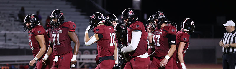 DRHS breaking the huddle