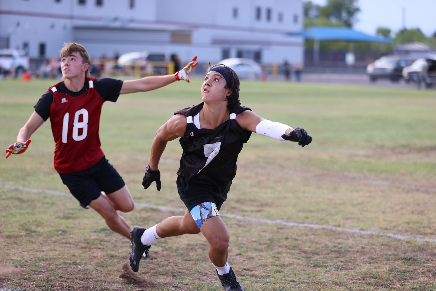 Receiver looking for the ball