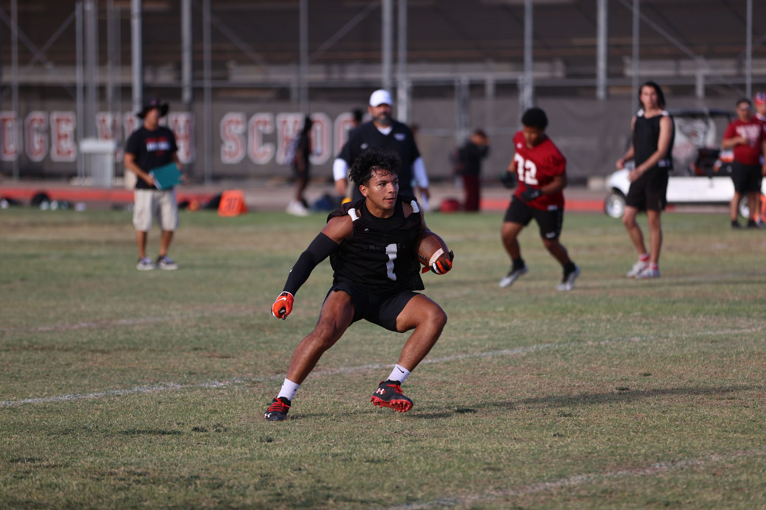 A running back cutting it back